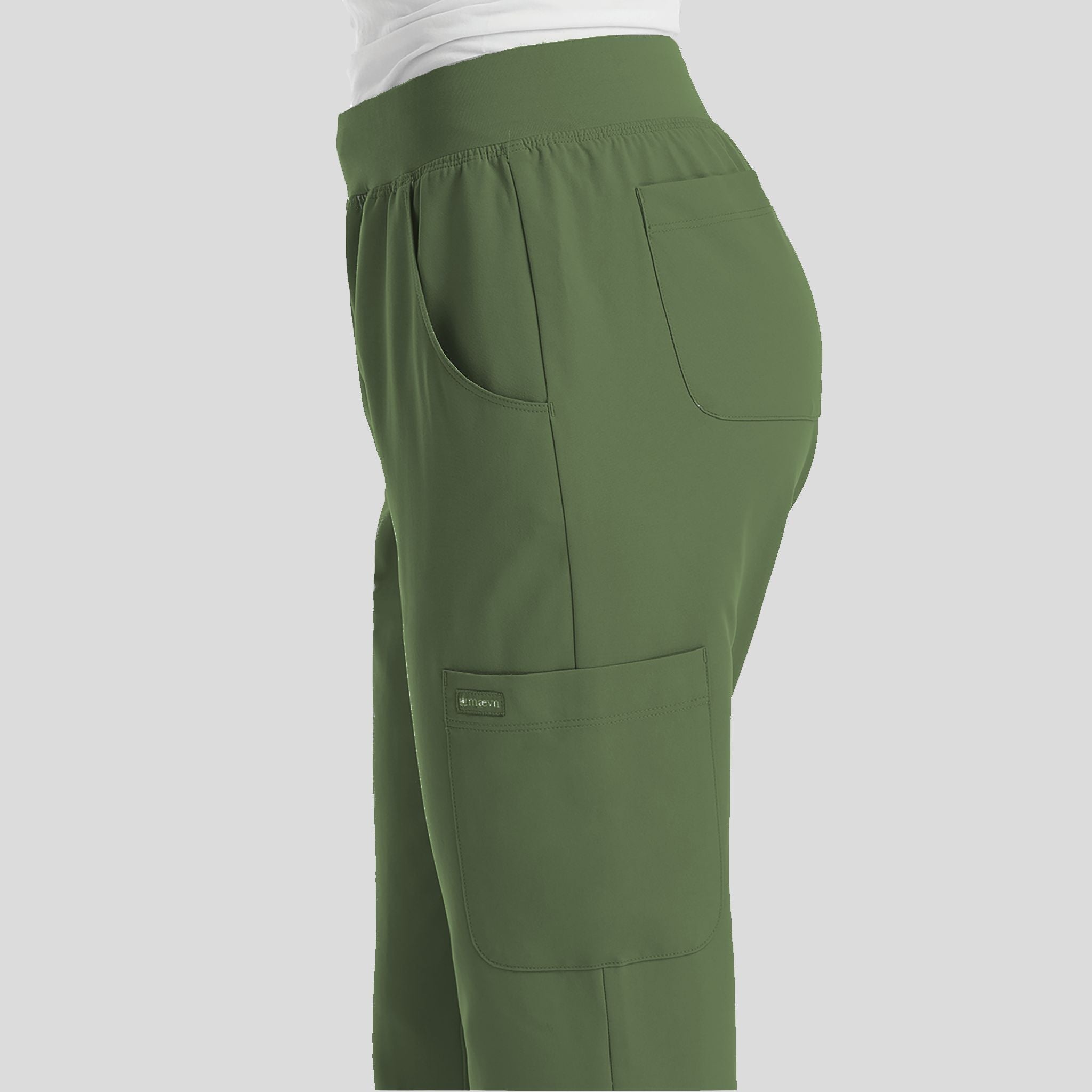 Maevn_Momentum_5092_olive_detail