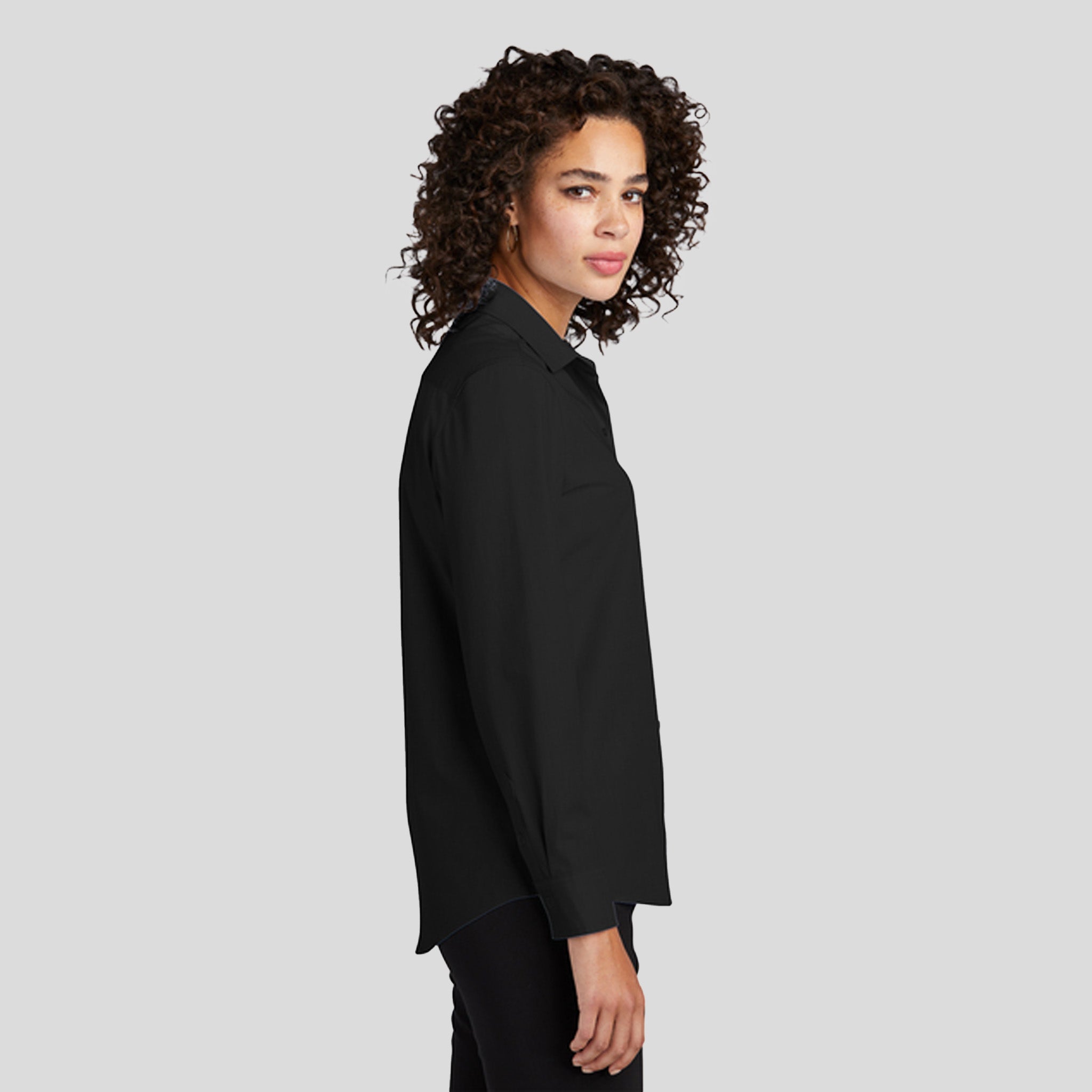 Womenβs Long Sleeve Stretch Woven Shirt | Deep Black