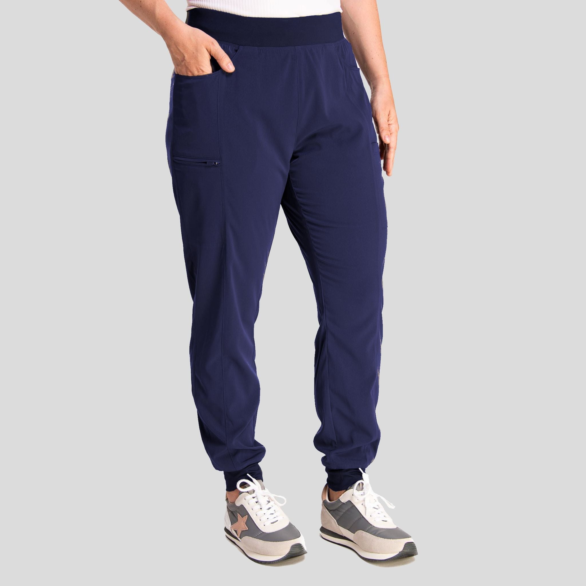 IRG_Elevate_181203_navy_right